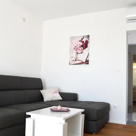 Apartment Nemea *