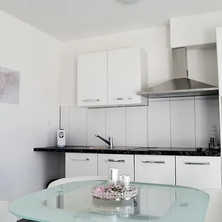 Nemea Apartment *